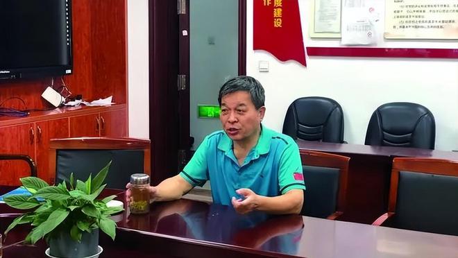 奥运举重冠军退役搓背_奥运 举重冠军_中国奥运举重冠军