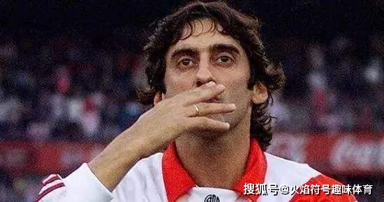 历史足球世界杯冠军排行榜_去年足球杯世界冠军_足球世界杯历史冠军球队