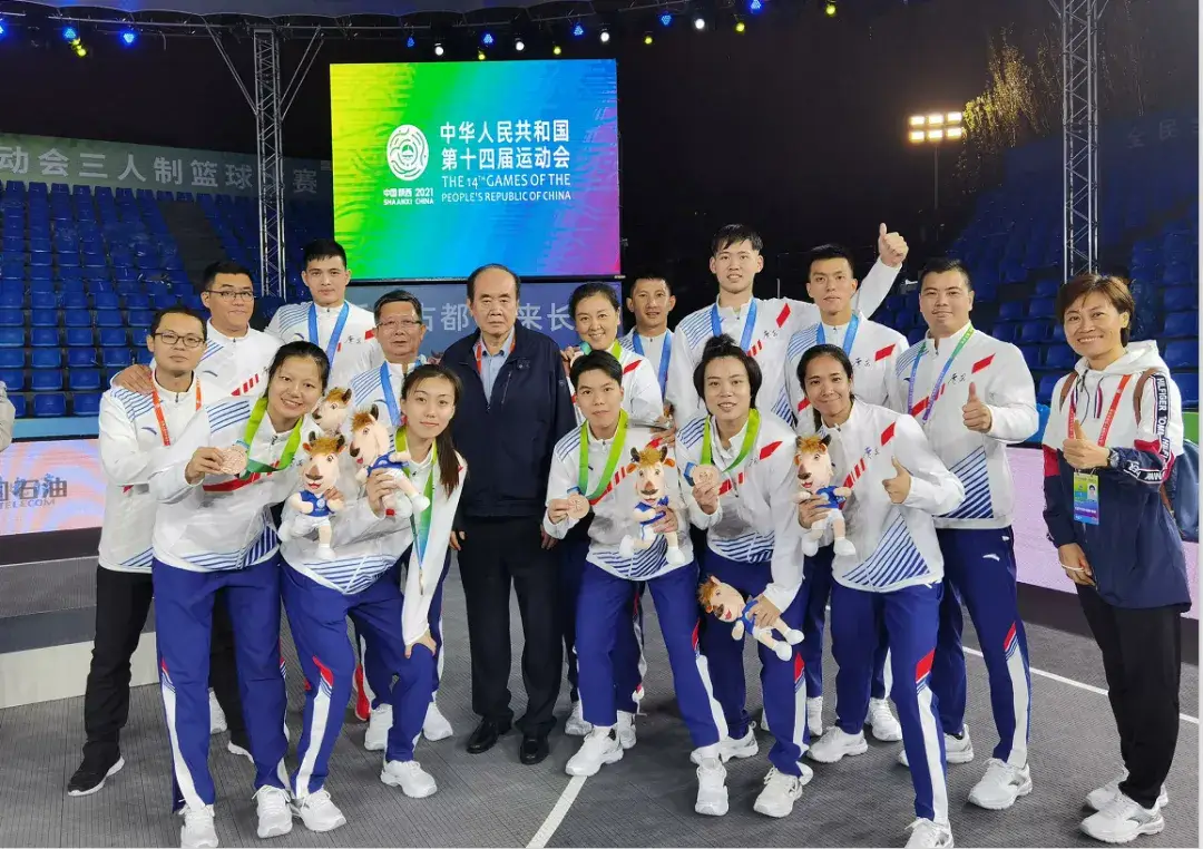 广东省篮球比赛第一名_广东省小篮球联赛u6冠军_广东省篮球联赛历届冠军